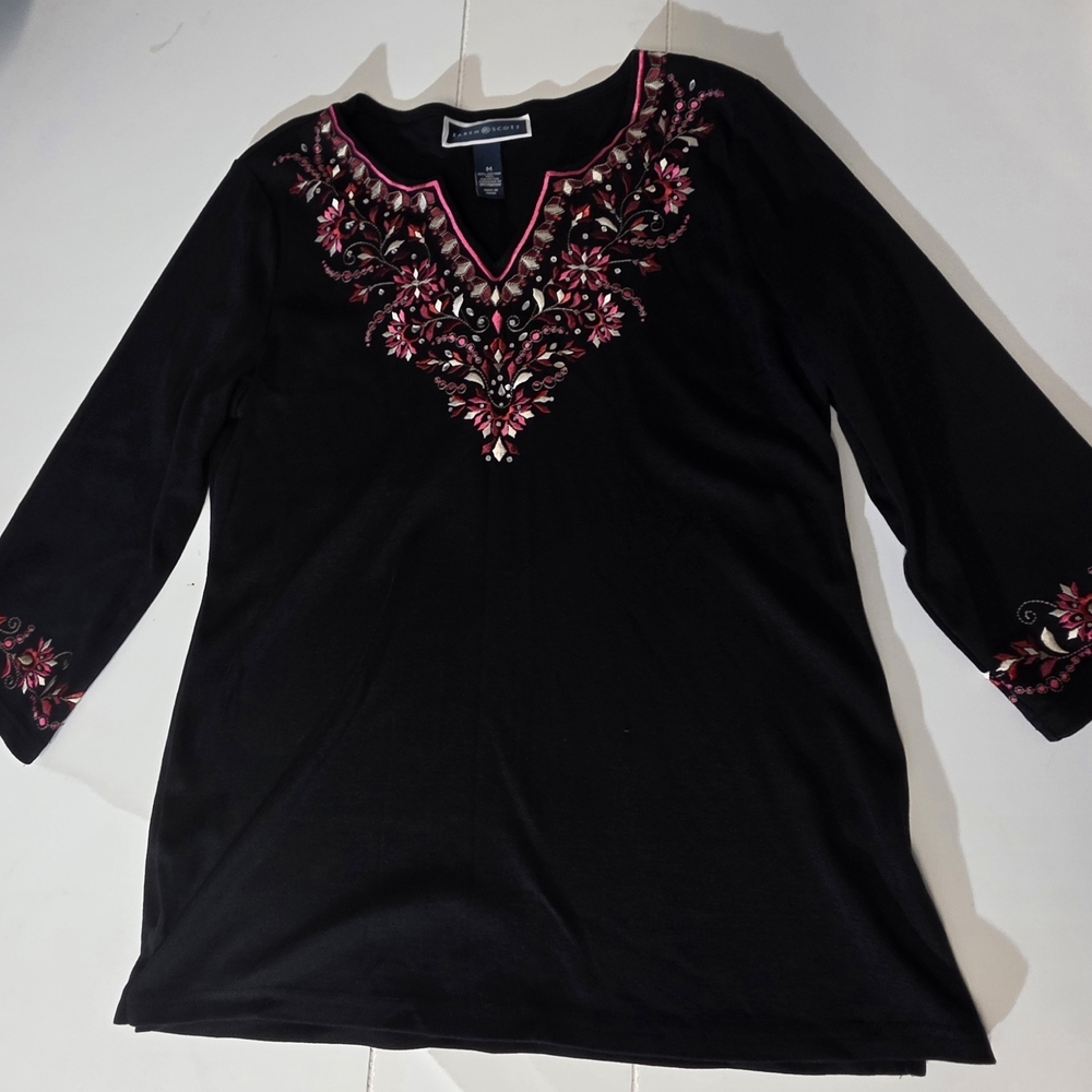 Karen Scott Women Floral Embroidered 3/4 Sleeve Henley T-Shirt Multicolor Medium